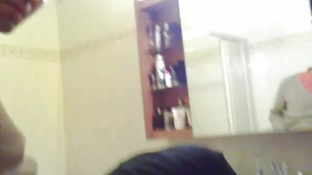 Compilation di 10 nuovi video porno mature migliori sborrate sul viso delle donne