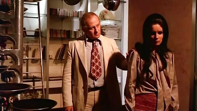 Femdom in gang seduce e succhia in film porno nuovi italiani piedi