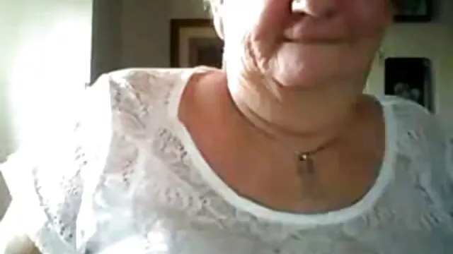 bruna nuovi video porno glamour diteggiatura e leccare