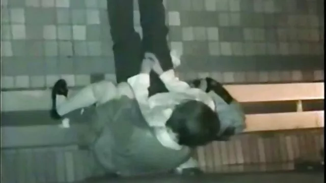 Fisting anale con una bottiglia di sidro e una sega ultimi film hard italiani con il clitoride