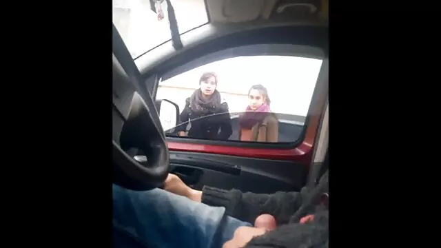 Faketaxi giovane ragazza dell'ufficio è convinta a scopare un cazzo enorme nuovi video porno hd portandola a raggiungere l'orgasmo