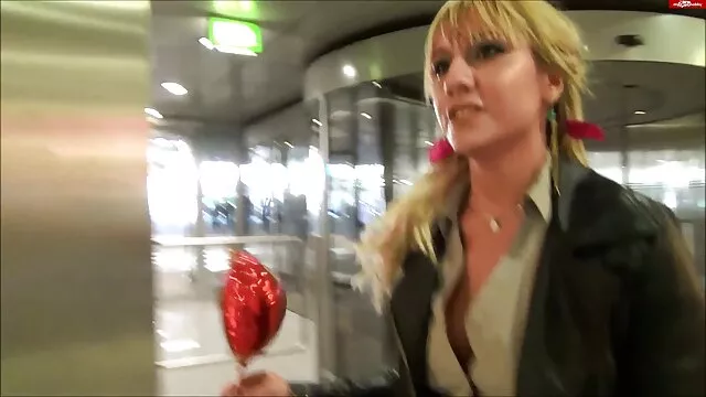 Il suo schlong è un vero mostro nero-cazzo nella film hard gratis nuovi vita reale