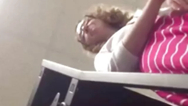 Il rappresentante di Vendita Fakehospital girato sulla macchina fotografica utilizzando la vagina per film porno gratis nuovi la vendita di pillole da una sbornia