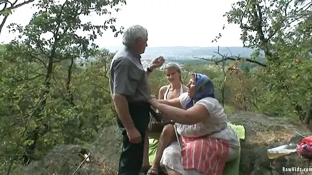 Ebano scopata anale Petrovich film hard gratis nuovi in sala da biliardo