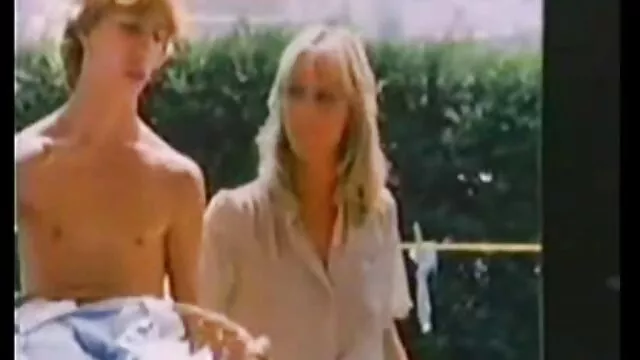 Ha scagliato contro l'ex moglie con grandi tette e si è strappato duro film porno nuovi italiani sotto il muso di una pistola